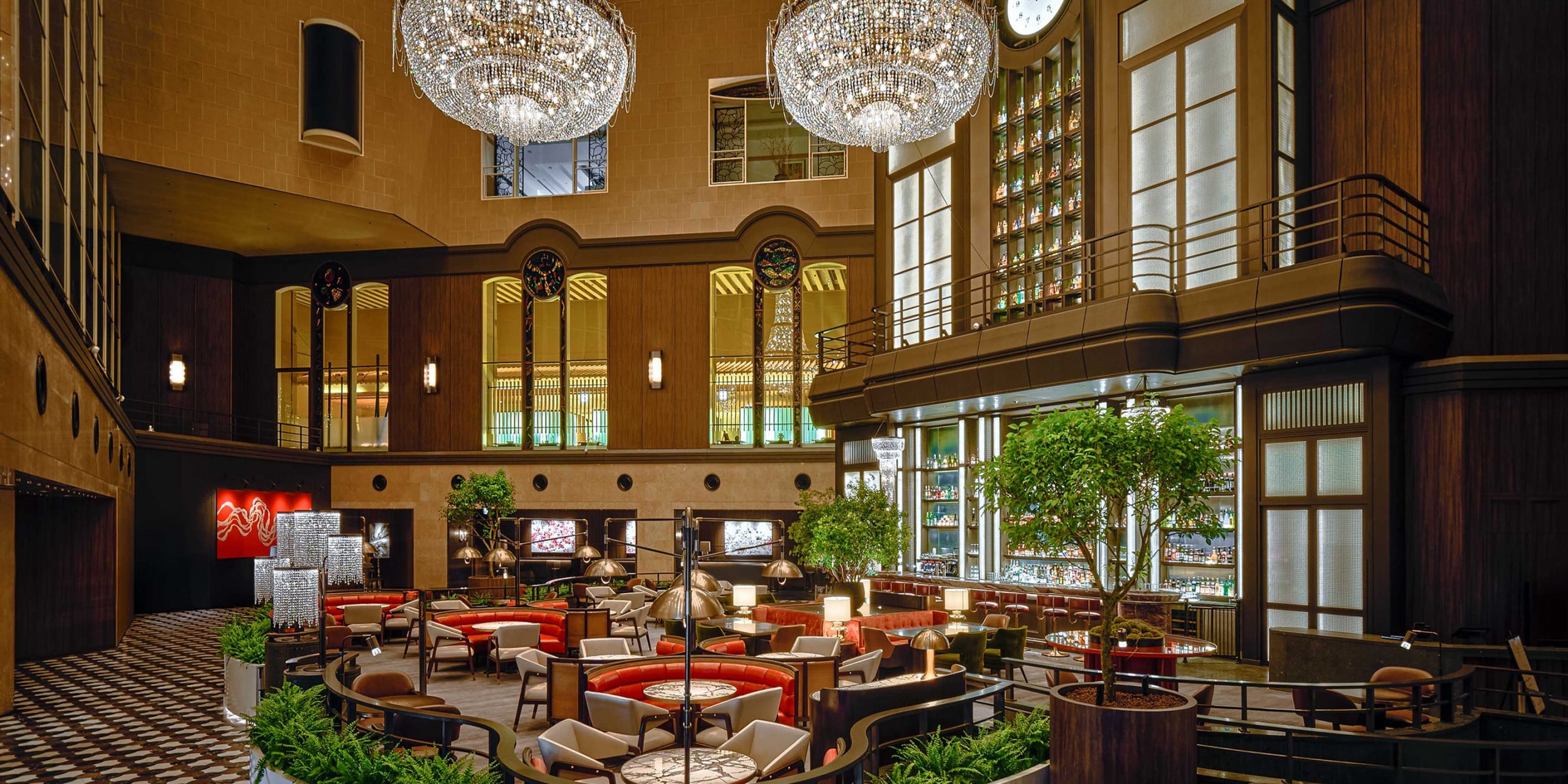 NINETEEN EIGHTYLOUNGE & BAR